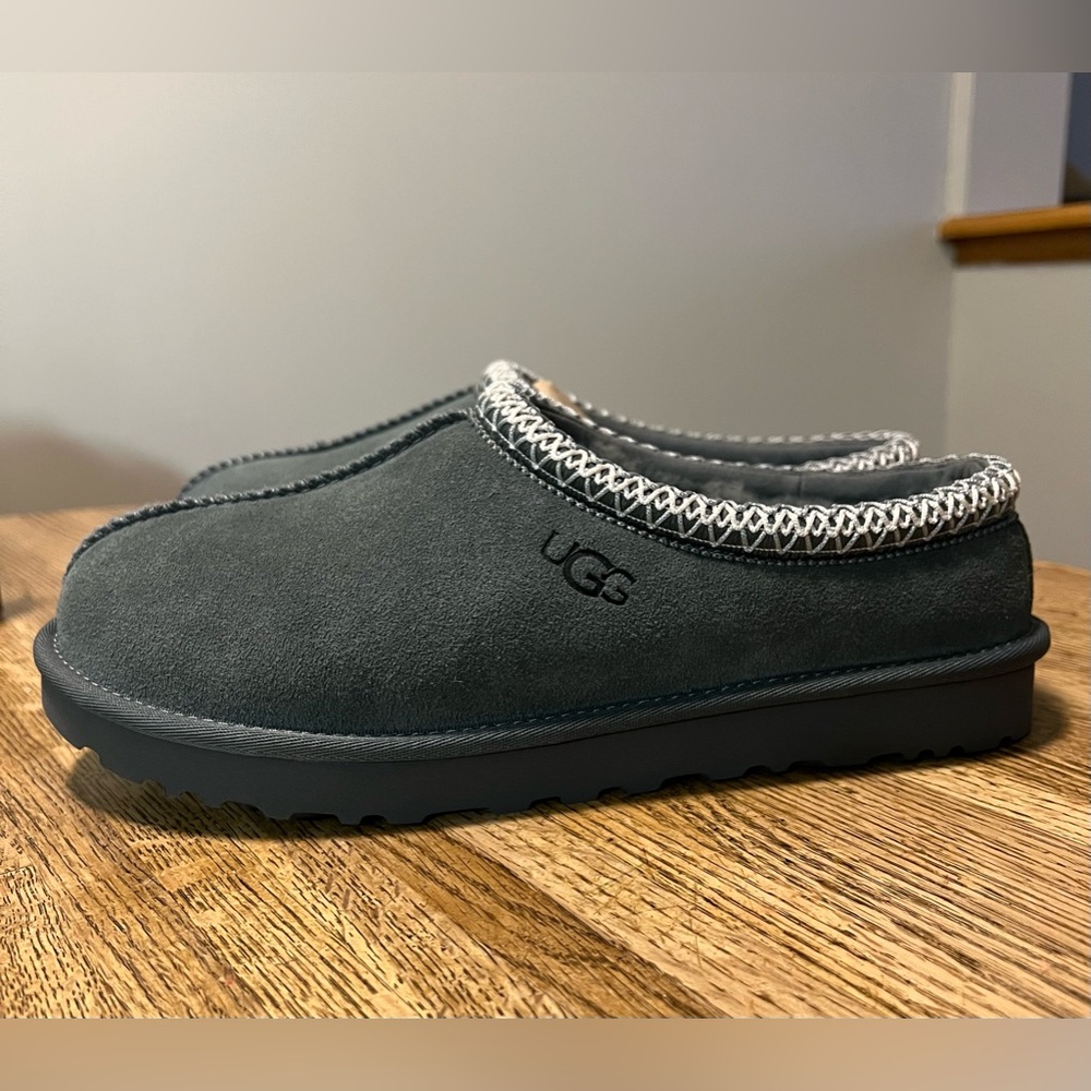 NWT - UGG Tasman slippers